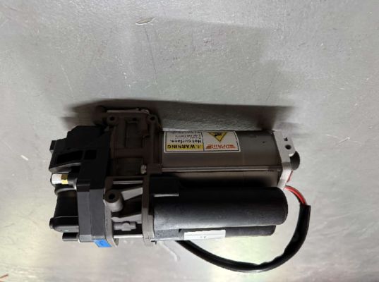 مضخة تعليق أودي Airmatic 80A616005 40A616005E لأودي Q5/Sportback 2017 - 2025